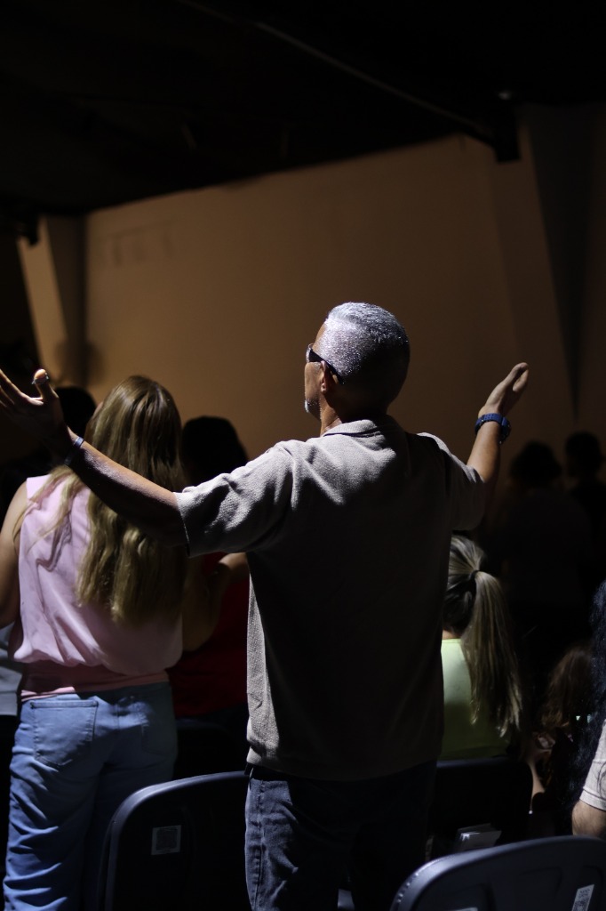 Adoración Somos Iglesia